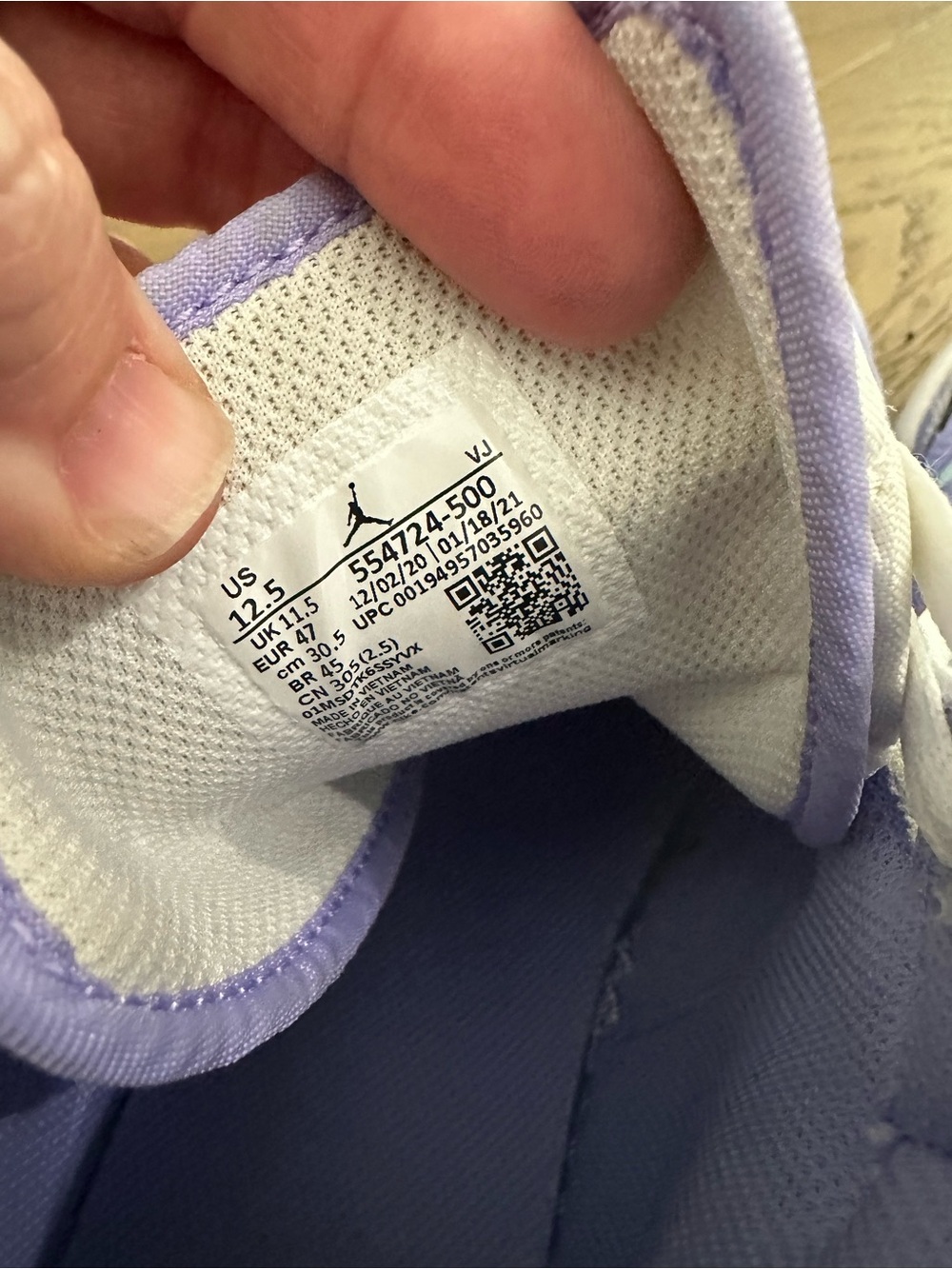 Nike Air Jordan 1 Mid in Lavender and Mint - Picture 6 of 6